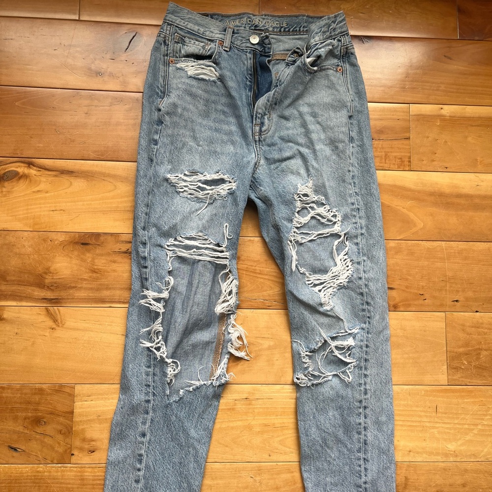 American Eagle Outfitters Blue Distressed Straight Leg Jeans